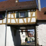 Oberes Tor im historischen Ortskern von Rechberghausen